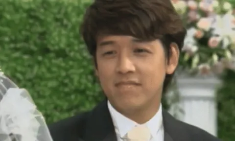 Hoàng tử đánh vợ lần đầu công khai diện mạo bà xã kém 19 tuổi trên truyền hình sau 5 năm giấu kín