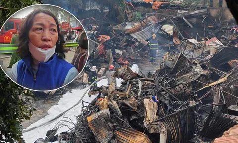 Toàn cảnh hiện trường vụ cháy chợ Xanh ở Hà Nội: Tiểu thương bàng hoàng bật khóc vì cả tỷ tiền hàng Tết vừa nhập đã hóa tro