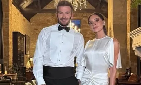 Động thái gây chú ý của Victoria Beckham khi bị con cả bất hiếu "block" thẳng tay, cắt đứt sợi dây liên lạc cuối cùng