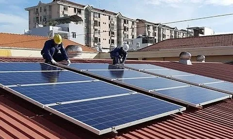 Lắp đặt điện mặt trời mái nhà để tự tiêu thụ có phải xin phép?