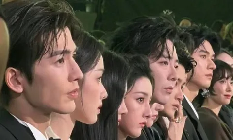 Khung ảnh gây nhức nhối showbiz nhất lúc này: Sao mũi ai cũng thẳng tắp, như đúc ra từ một khuôn