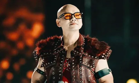 Nam ca sĩ Phan Đinh Tùng khiến khán giả lo lắng