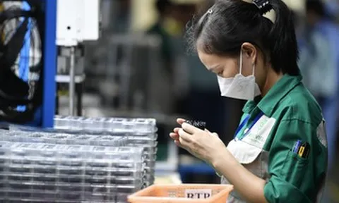 Xuất khẩu tăng tốc, lần đầu tiên Việt Nam có nhóm hàng đem về 106 tỷ USD