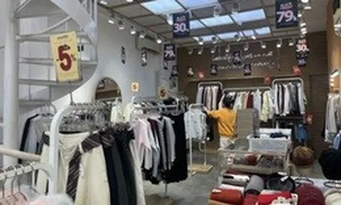 Thị trường thời trang Hà Nội ảm đạm sát ngày Black Friday 2025