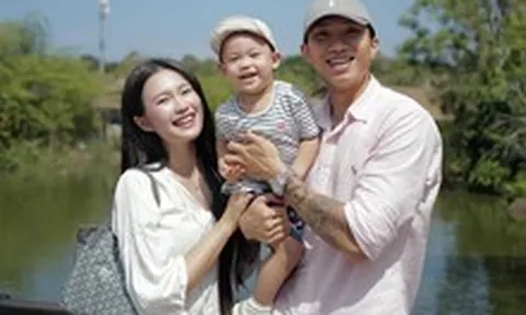 Khép lại 2025 đầy drama, Đoàn Văn Hậu - Doãn Hải My chào 2026 bằng khung hình cực ngọt, gấp 3 visual đỉnh chóp!