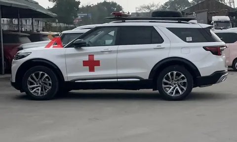 Ford Explorer phiên bản Trung Quốc về Việt Nam: Không phải xe bán cho số đông, dễ có màn hình kích cỡ 27 inch