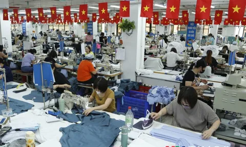 Kinh tế Việt Nam 2025: Áp lực tạo kim cương, bản lĩnh tạo tăng trưởng