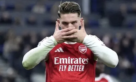 Declan Rice ca ngợi Gyokeres dù tiền đạo Thụy Điển tiếp tục tịt ngòi