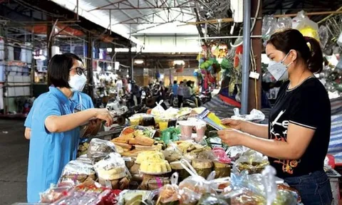 Hộ kinh doanh còn lúng túng trong những ngày đầu bỏ thuế khoán