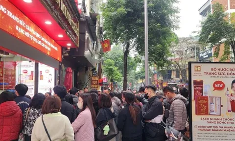 Giá vàng tăng mạnh sau vụ Mỹ lật đổ Tổng thống Venezuela