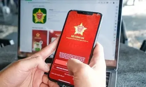 Người dân được làm thủ tục hành chính trực tuyến qua VNeID