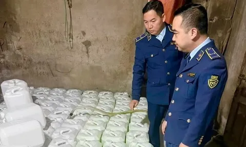 Sau vụ pate Cột Đèn Hải Phòng, tiếp tục phát hiện và thu giữ lô rượu cốm không hóa đơn chứng từ