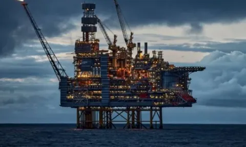 Phát hiện mỏ dầu rộng 96 km² tại nhà cung cấp dầu thô lớn nhất cho Việt Nam, trữ lượng 3,2 tỷ thùng dầu