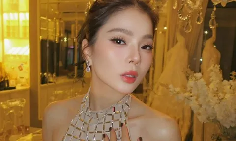 Văng tục đáp trả bình luận của fan, chuyện gì đang xảy ra với Lệ Quyên?