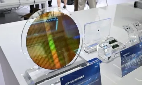 Công ty Trung Quốc thách thức loạt 'vua chip' thế giới: Sắp huy động 4 tỷ USD nâng cấp dây chuyền, được hậu thuẫn bởi Alibaba, Xiaomi