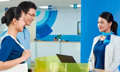 Giữa "bão" tăng lãi suất, ngân hàng duy nhất bất ngờ điều chỉnh giảm: Chuyện gì đang xảy ra?