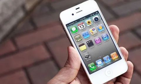 Bất ngờ chiếc iPhone cũ giá rẻ đang được "săn lùng" mạnh mẽ: Lượt tìm kiếm tăng 979%