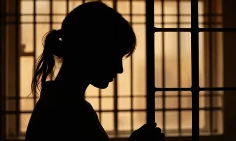 "Nữ diễn viên phim giờ vàng" nhận cái kết ê chề, suýt phải đi tù vì ngoại tình