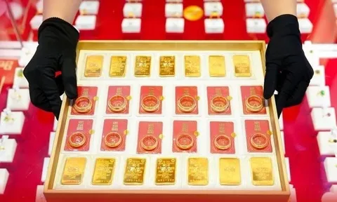 Cập nhật chiều tối 14/1: Giá vàng ở Việt Nam phá đỉnh lịch sử, cán mốc cao chưa từng thấy