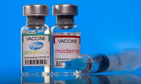 Rộ tin "vaccine Pfizer và Moderna có thể gây ung thư", chuyên gia nói thẳng: "Đánh tráo bản chất"