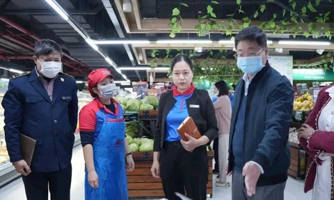 Hà Nội: Phát hiện nhiều sản phẩm tươi sống tại siêu thị không có hạn sử dụng
