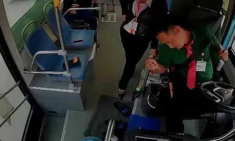 Tài xế đột quỵ sau vô lăng: Bác sĩ cảnh báo nóng vì liên quan nhiều nhân mạng