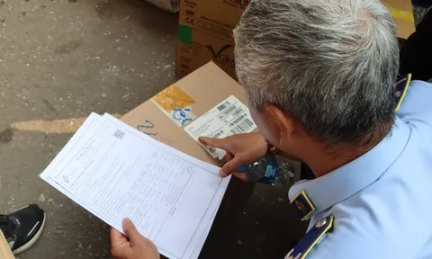 Kiểm tra đột xuất ga Hà Nội, phát hiện lượng lớn hàng hóa nghi nhập lậu