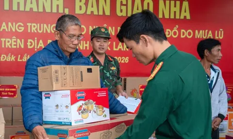 "Khi có thể nấu được 1 bữa cơm nóng, người dân mới thực sự bắt đầu hành trình ổn định lại cuộc sống"