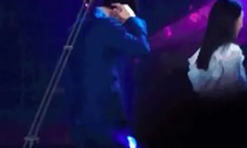 Cặp đôi phim giả tình thật ngầm công khai hẹn hò: Nhà trai là ông tổ visual, nhà gái đẹp ơi là đẹp