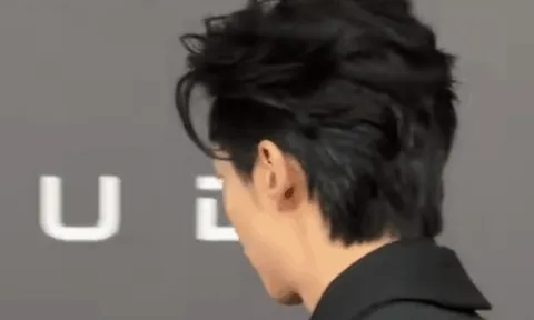 Cái giá phải trả của mỹ nam vô ơn nhất showbiz: Đóng phim nào cũng flop, phải hạ mình làm nền mất hết mặt mũi