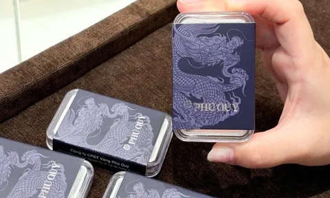 Bạc chạm ngưỡng 100 triệu/kg sắp không còn là chuyện đùa