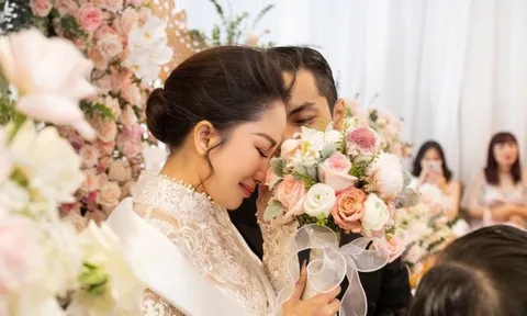 Phan Hiển: "Tôi và Khánh Thi nhiều lần chia tay. Đôi khi có người vợ quá giỏi cũng mệt"