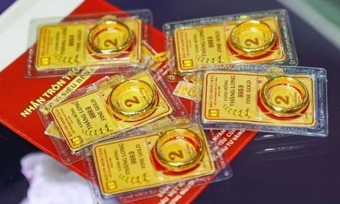 Giá vàng ở Việt Nam đột ngột tăng mạnh, bứt tốc tiến sát mốc kỷ lục chưa từng có trong lịch sử