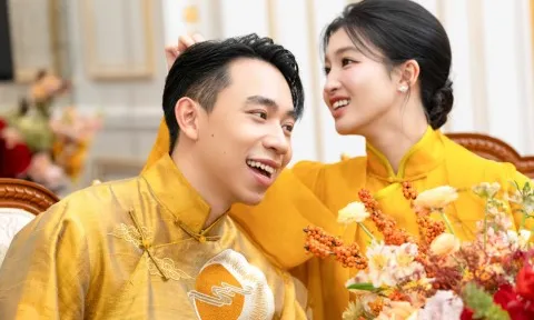 Hé lộ bên trong lễ hằng thuận của Phương Nhi và Minh Hoàng: Rước dâu bằng xe mui trần, cặp đôi tình tứ không rời