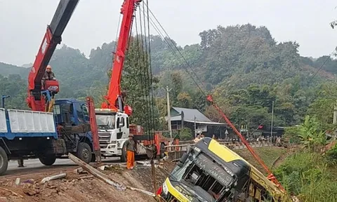 Động thái của Cục Đường bộ về đề xuất cấm xe khách 2 tầng chạy đường miền núi