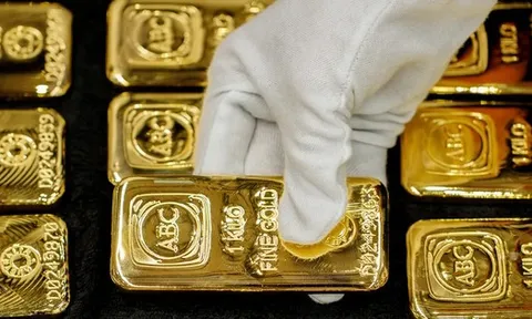 Vàng phá đỉnh: Nhà vàng thông báo khẩn đến người mua toàn quốc, áp dụng ngay lập tức!