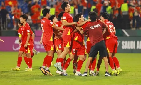 Bản lĩnh của U23 Việt Nam khiến CĐV châu Á "ngả mũ"