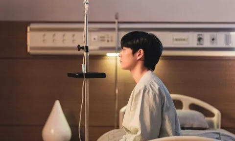 Nam thanh niên 23 tuổi thận đã suy kiệt, "trên bảo dưới không nghe" vì 3 thói xấu rất quen với người trẻ