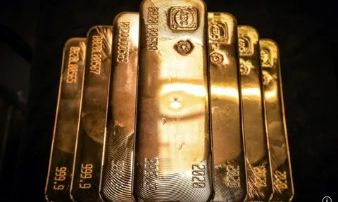 Giá vàng sẽ đi về đâu trong năm nay, ngân hàng lớn thế giới tiết lộ con số cụ thể, dự báo chưa dừng đà tăng