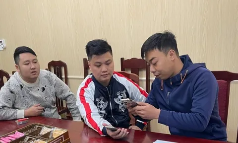 Thầy giáo ở Phú Thọ bất ngờ nhận được 400 triệu đồng từ tài khoản đứng tên người nước ngoài