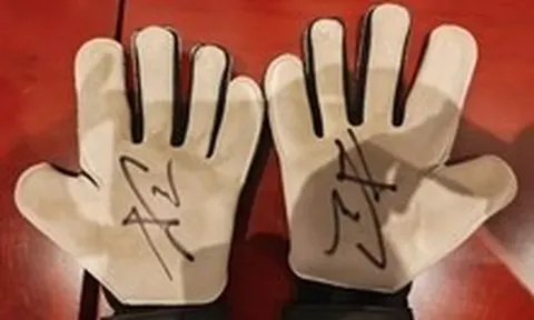 Về nước sau giải đấu lịch sử, các vật dụng của cầu thủ U23 Trung Quốc đi thẳng vào... bảo tàng