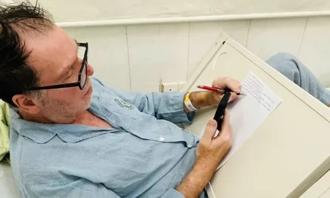 Nhồi máu cơ tim trên chuyến bay, du khách Pháp được bác sĩ Việt Nam cứu sống