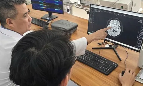 Ngộ độc khí CO, chồng tử vong, vợ nguy kịch