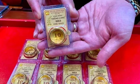 Sốc: Giá vàng tăng "như lên đồng" khiến mọi dự báo đều lỗi thời, nguyên nhân quan trọng đến từ Mỹ