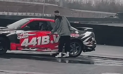 Hoa khôi trường múa nghi lái Mercedes G63 gây tai nạn rồi bỏ trốn, đẩy trợ lý ra nhận tội thay