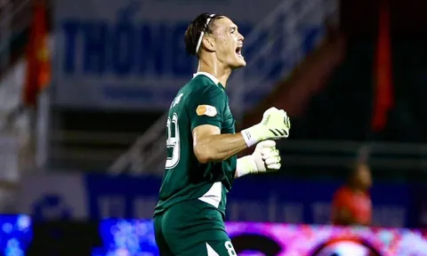 Patrik Lê Giang hoàn tất nhập tịch, chờ lên tuyển đấu Malaysia