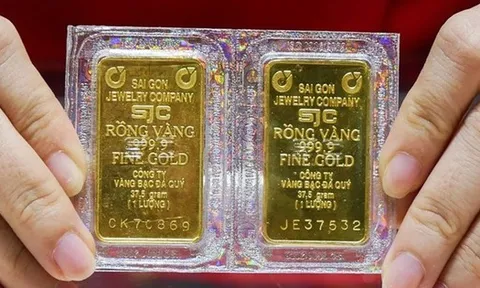 Vàng "cắm đầu cắm cổ" giảm, nhà vàng thông báo gấp việc ngừng bán vàng miếng, áp dụng ngay ngày mai!