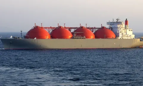 Tránh vỏ dưa gặp vỏ dừa: Vừa xa khí đốt Nga, châu Âu lại phụ thuộc 60% vào quốc gia khác, 'chốt đơn' hơn 5 triệu tấn LNG chỉ trong 1 tháng