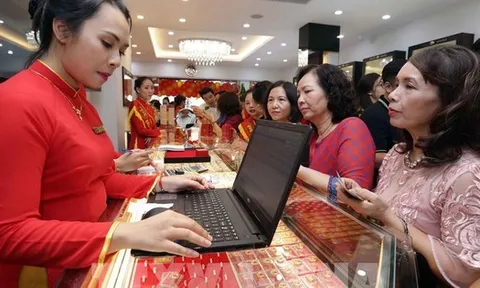 Ngày 1/2: Giá vàng SJC, vàng nhẫn tuần qua chứng kiến những biến động "chưa từng có"; nhà đầu tư lỗ nặng hơn 22 triệu đồng/lượng sau 2 ngày