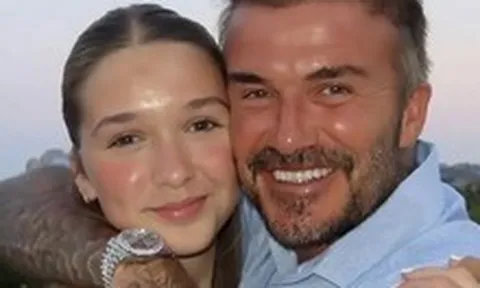 Tiểu thư Harper Beckham học hệ giáo dục tinh hoa 1 tỷ/năm, được lót sẵn đường trở thành người thừa kế đế chế 13.000 tỷ